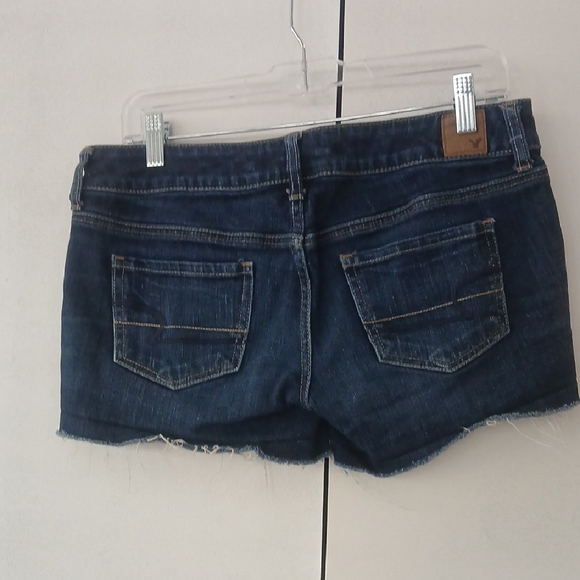 American Eagle Blue Jean Shorts Raw Hem - Picture 3 of 4